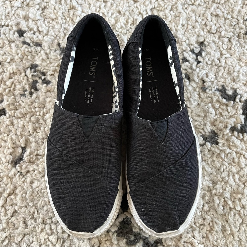 Preloved Platform TOMS